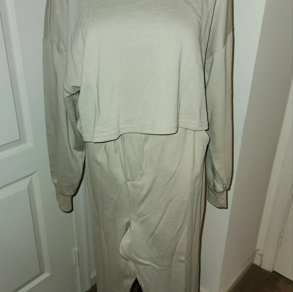 NWT!!! FASHION NOVA JOGGER SET !! - Picture 9 of 9